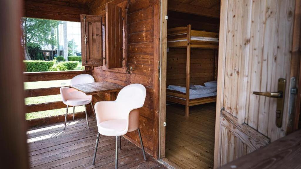 Camping Divoka Voda Bratislava Eksteriør bilde